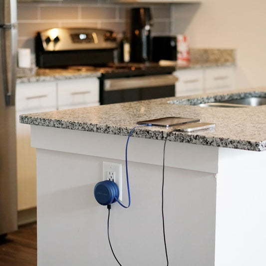 CHARGEHUB RETRACT WITH 4,000MAH POWER BANK