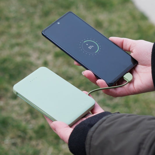 POCKETCHARGE 5,000MAH UNIVERSAL POWER BANK WITH BUILT-IN CHARGING CABLES